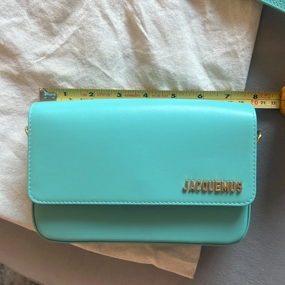 Jacquemus light turquoise le Carinu bag with Gold Hardware- like new - Picture 16 of 16